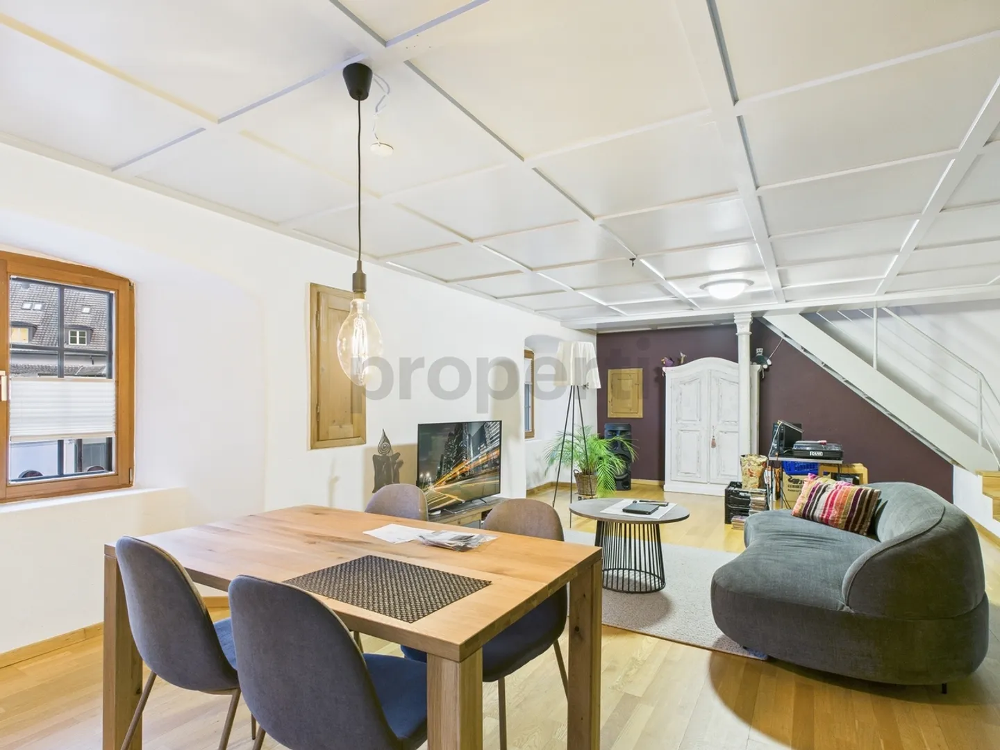 Charmante 4.5-Zimmer-Maisonette-Wohnung im historischen Zehntenhaus  Wo Geschichte auf modernen Wohnkomfort trifft - Foto 4 von 13