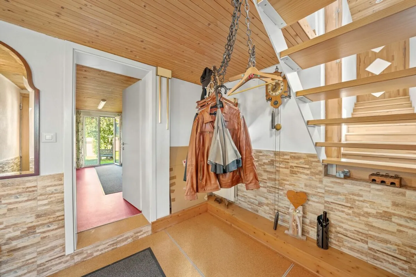 Occasion rare avec perspective à long terme - Photo 2 sur 18