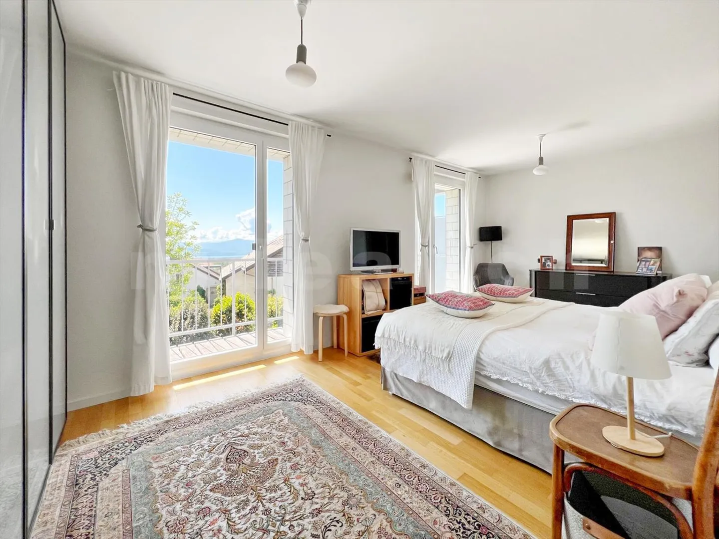 Contiguous House 5.5 Rooms - Photo 7 of 13