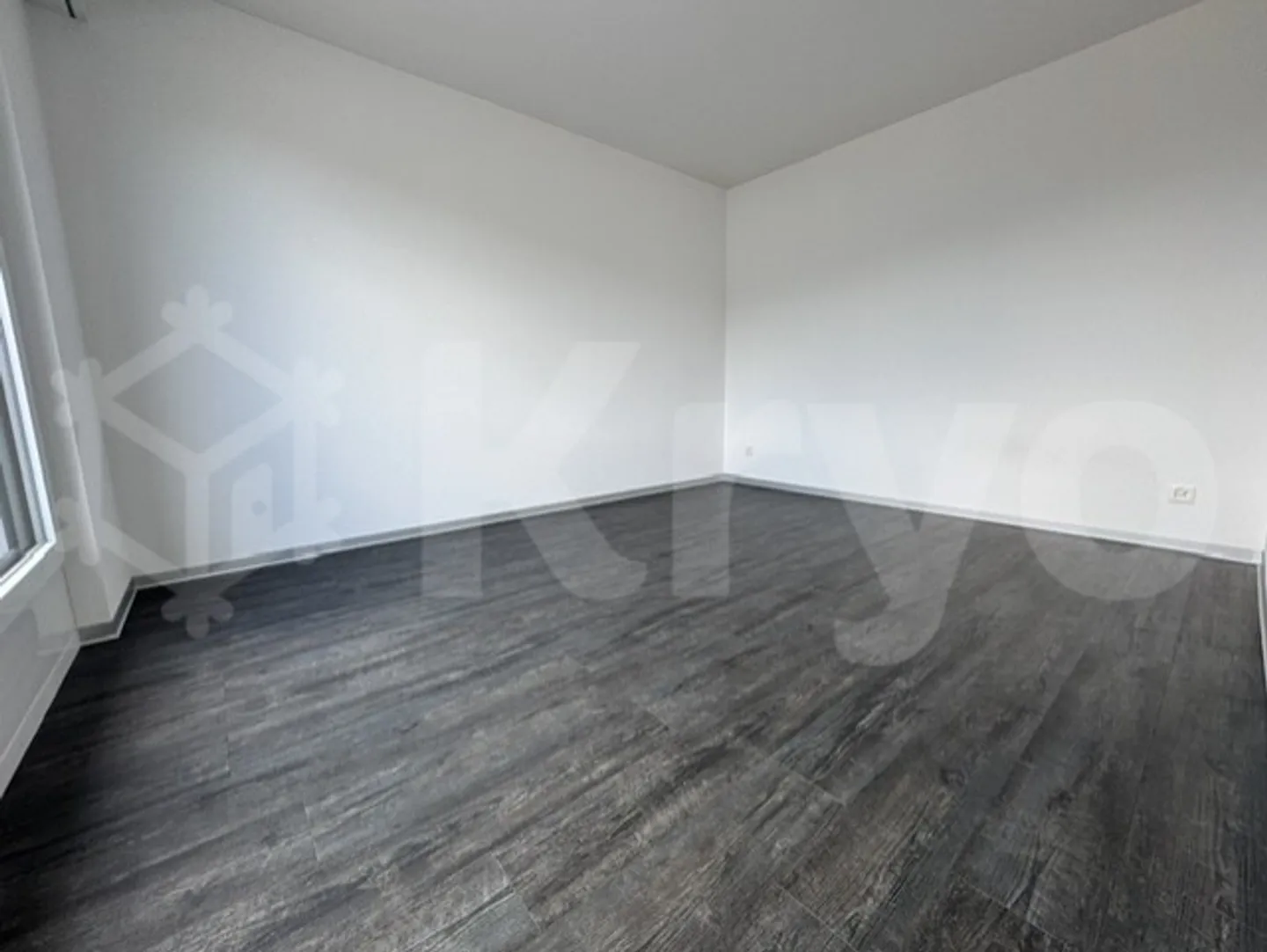 Superb 2-room apartment with large terrace - Photo 3 of 8