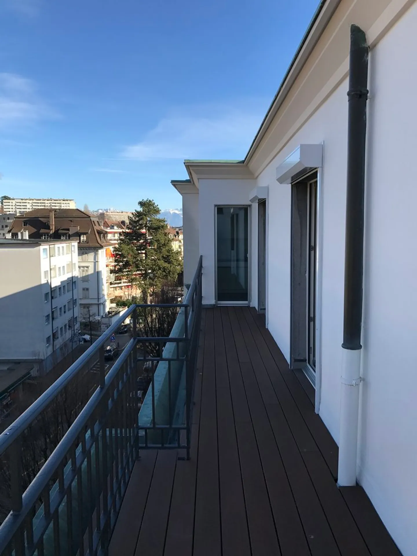 Apartment for rent - Photo 5 of 11