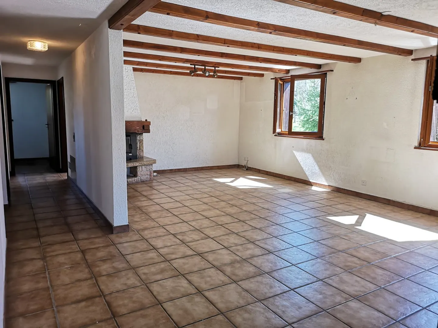 Baisse de prix : maison 5.5pces, env. 120m2, terrain 802m2, avec garage, places de parc, terrasse - Foto 16 von 41