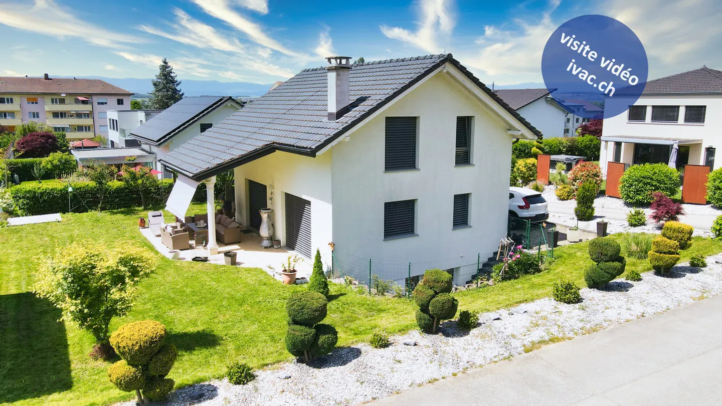 Incantevole Villa Indipendente a Domdidier - Foto 1 di 26