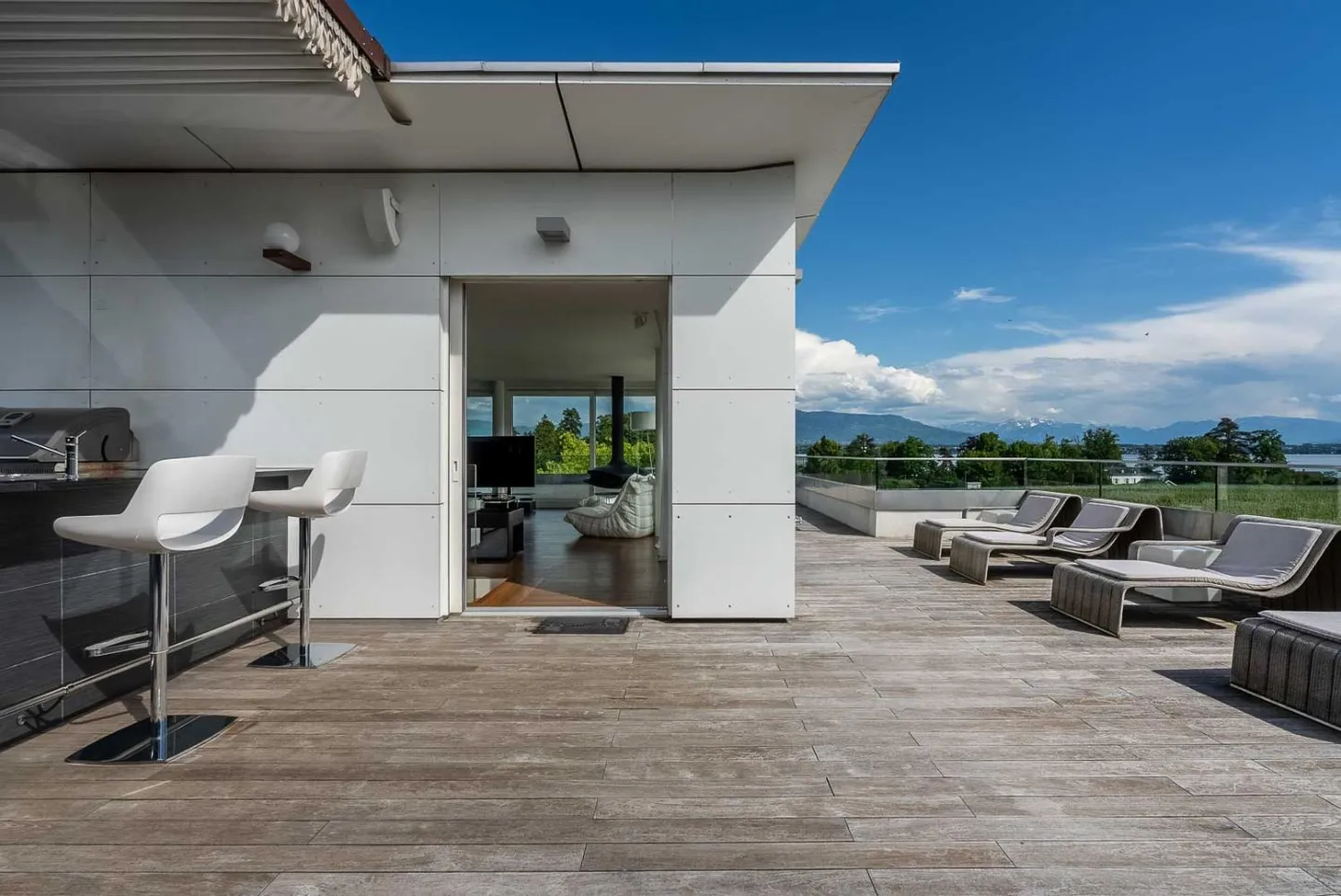 Casa 14 stanze - Foto 1 di 25