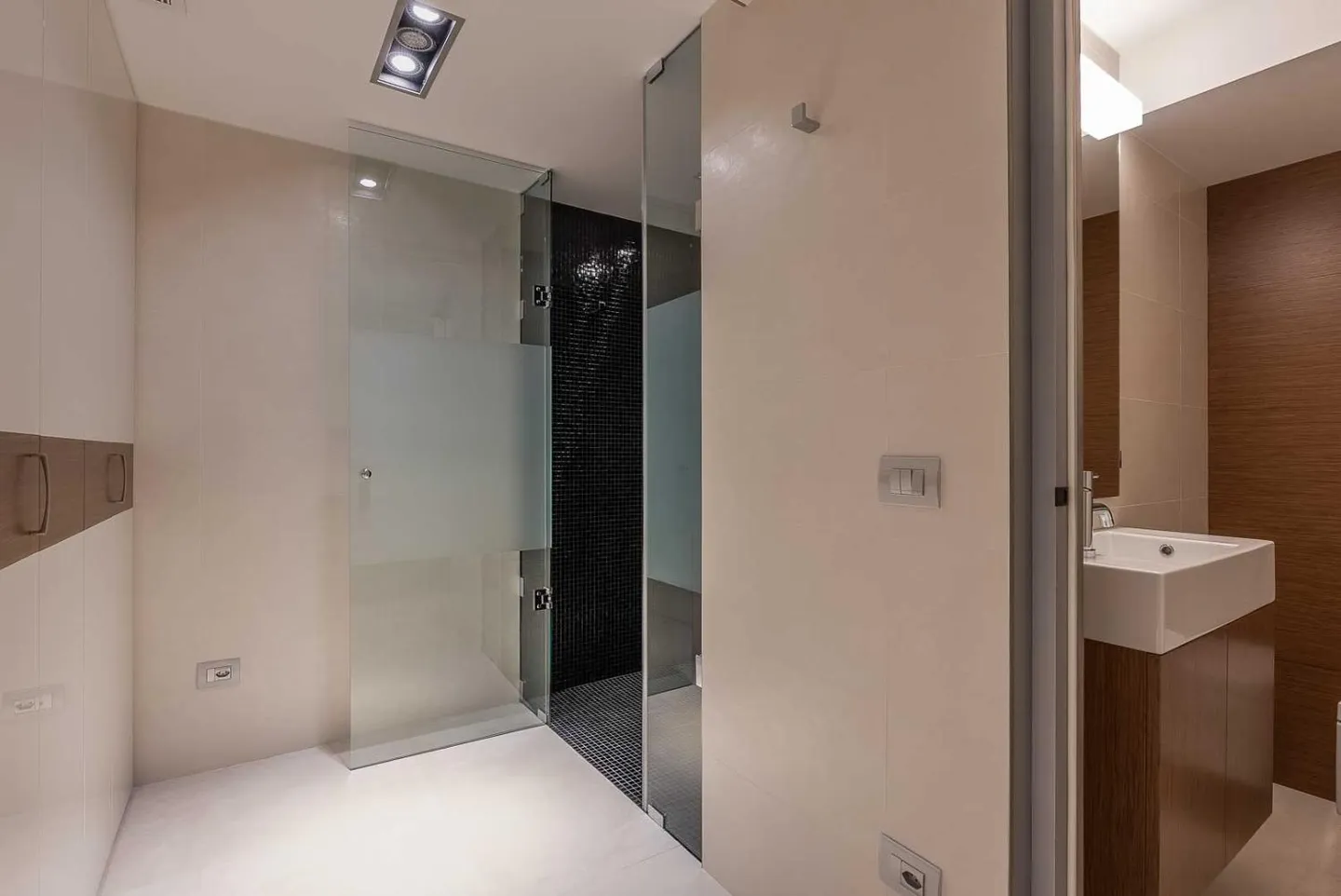 Casa 14 stanze - Foto 23 di 25