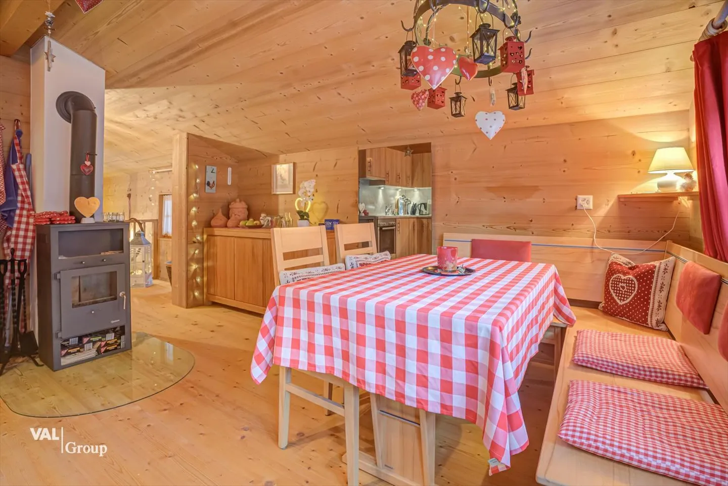 Appartamento Incantevole in Stile di Casa di Campagna Moderna - Foto 6 di 13