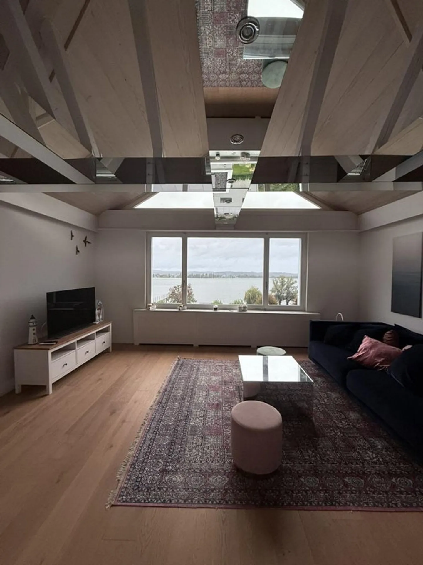 Charmante 2-Zimmer-Wohnung mit Galerie und Seesicht – Ihr Rückzugsort am Bodensee - Foto 1 von 2