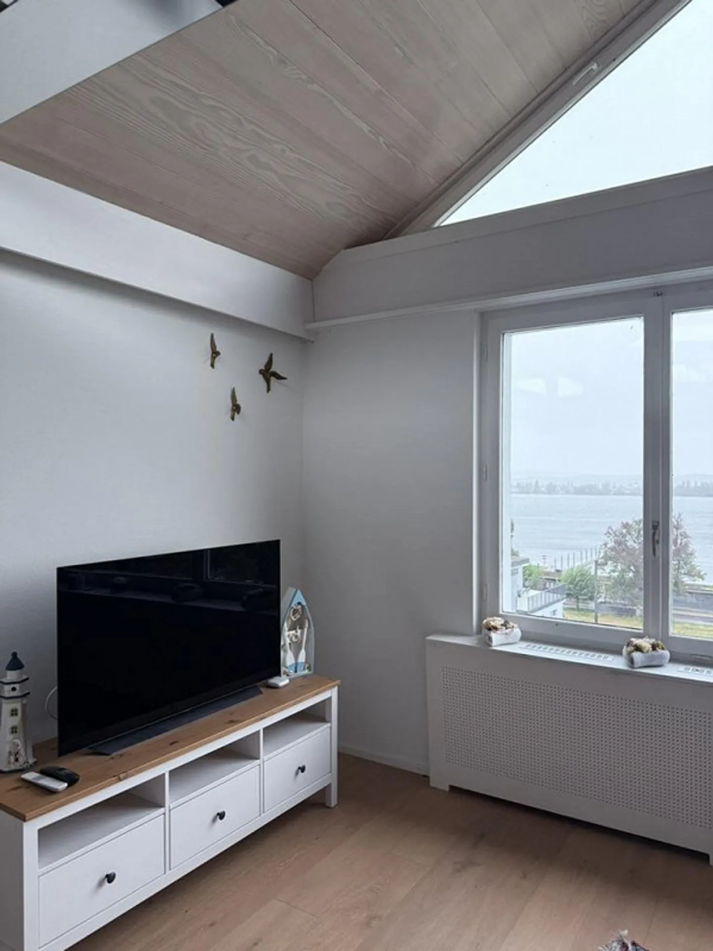 Charmante 2-Zimmer-Wohnung mit Galerie und Seesicht – Ihr Rückzugsort am Bodensee - Foto 2 von 2