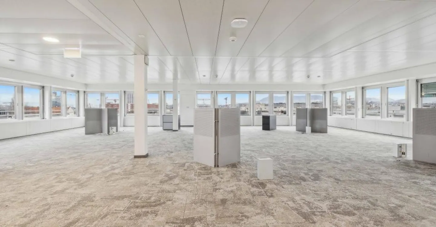 PLUG & WORK OFFICES 757 m² | Pont Rouge District - Photo 11 of 13