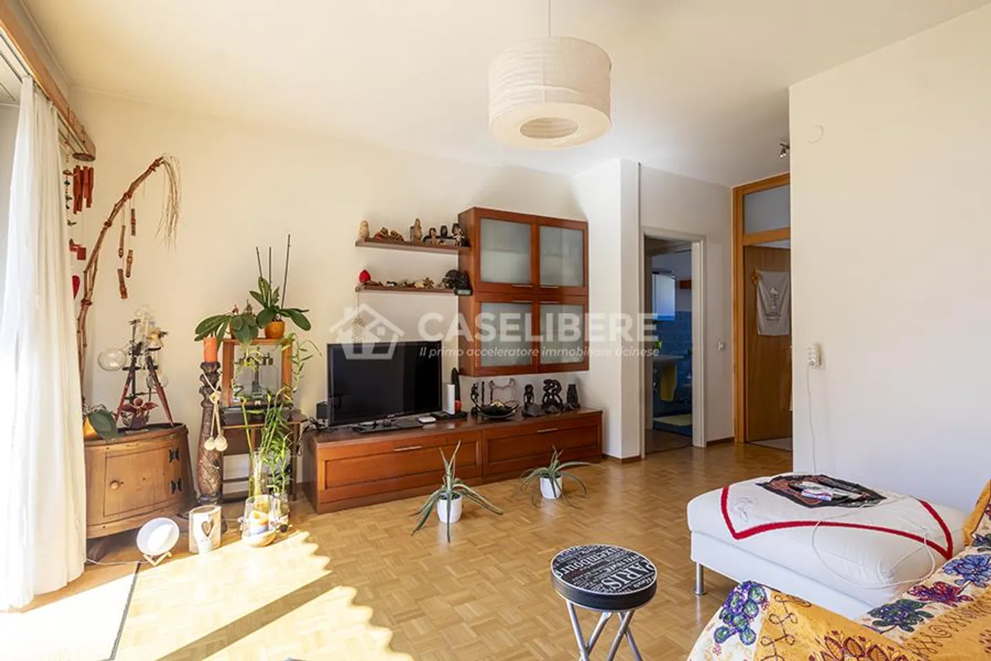 SOLEGGIATO 4 LOCALI AD ARTORE - Foto 3 di 8
