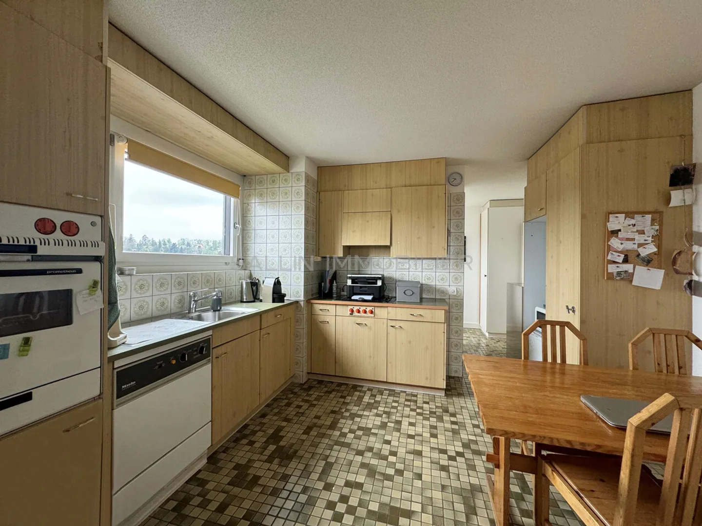 Unità spaziosa di 2½ stanze al 13° piano - Foto 4 di 6