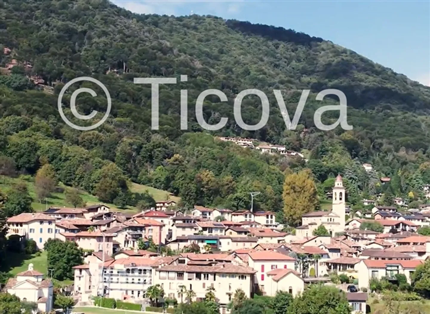 Appartamento moderno ristrutturato con 1 camera da letto e giardino - Residenza principale - Foto 1 di 10