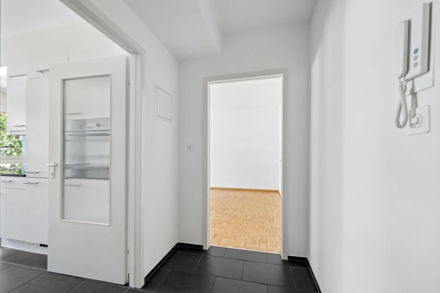 Appartamento centrale di 2,5 stanze nel cuore di Basilea - Foto 2 di 8