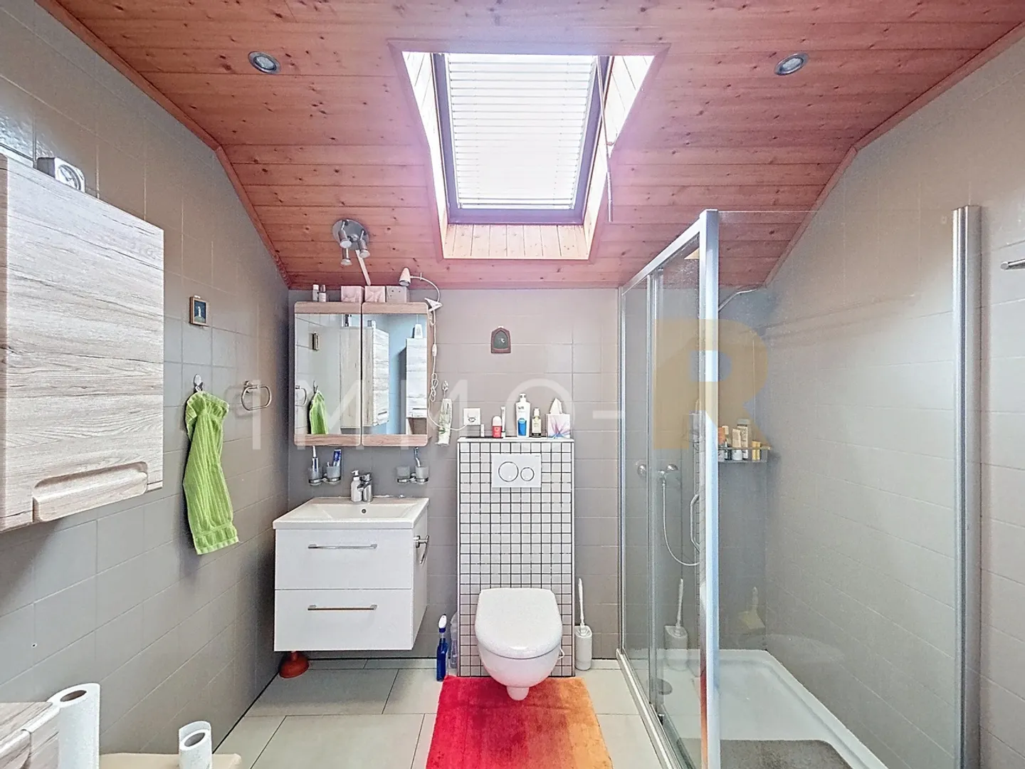 Spacious individual villa with large garden - Photo 7 of 9