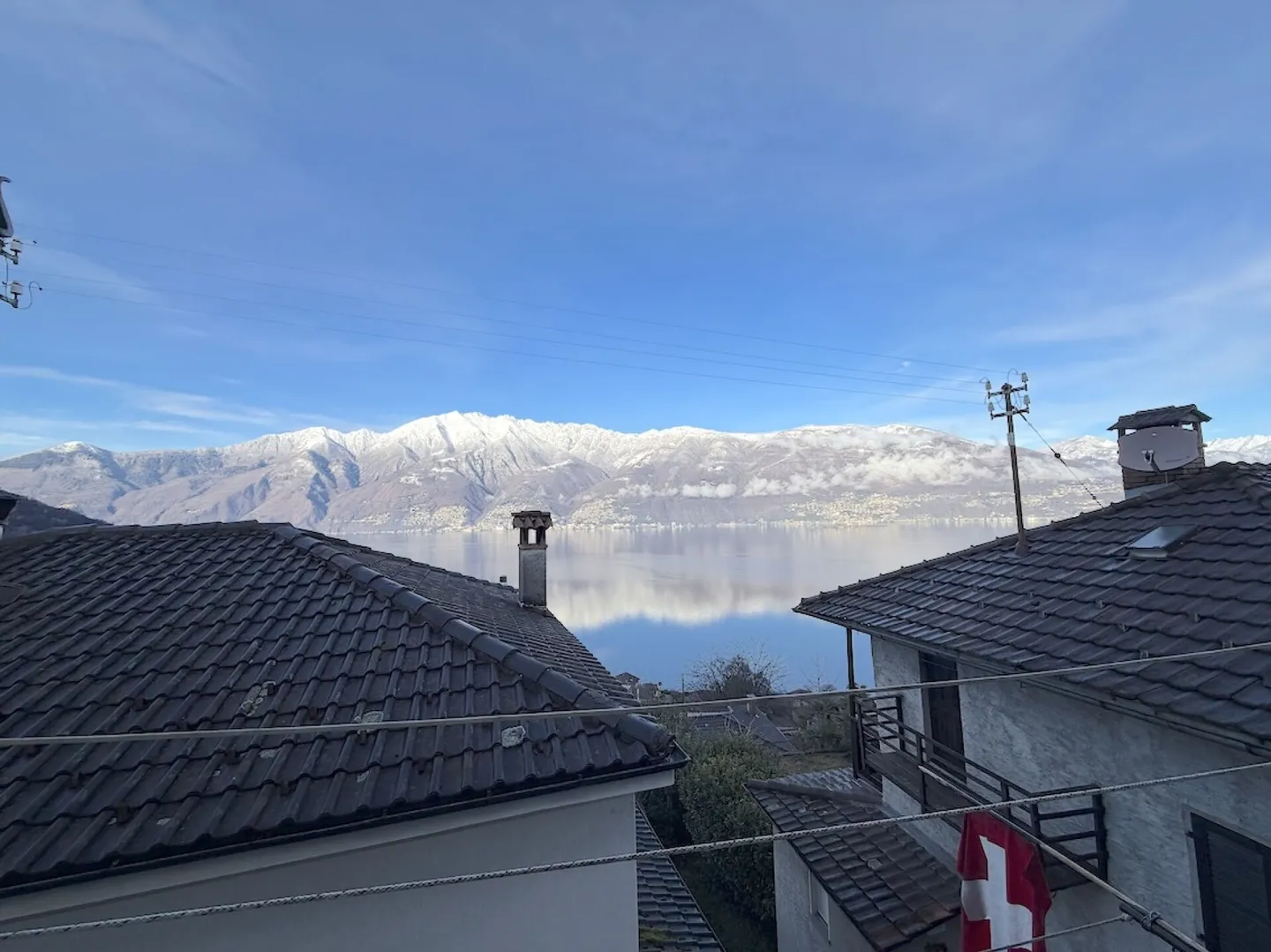 Quiet detached house with lake view and many cellars - Photo 10 of 14