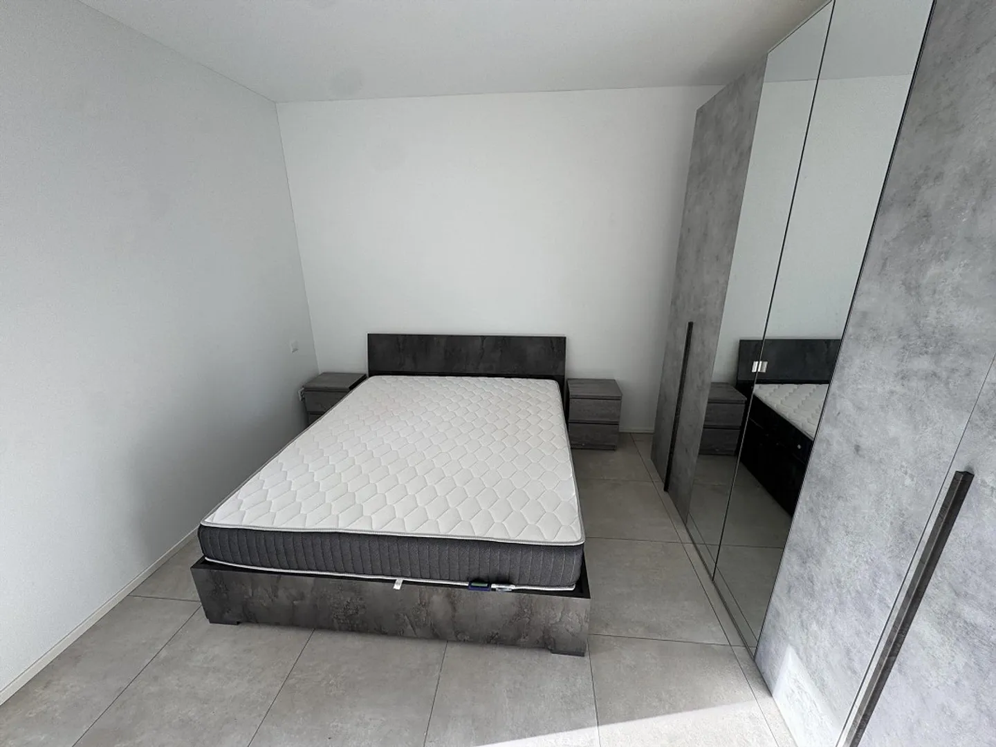 Vacallo – Elegante moderne Wohnung mit Terrasse und neuer Einrichtung - Foto 6 von 13