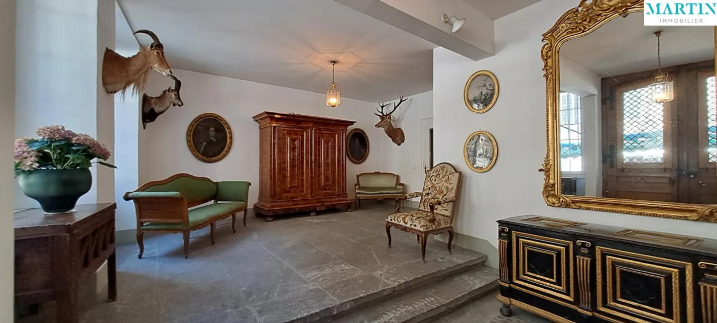 Beautiful penthouse apartment for sale in the heart of Freiburg's old town - Photo 9 of 10