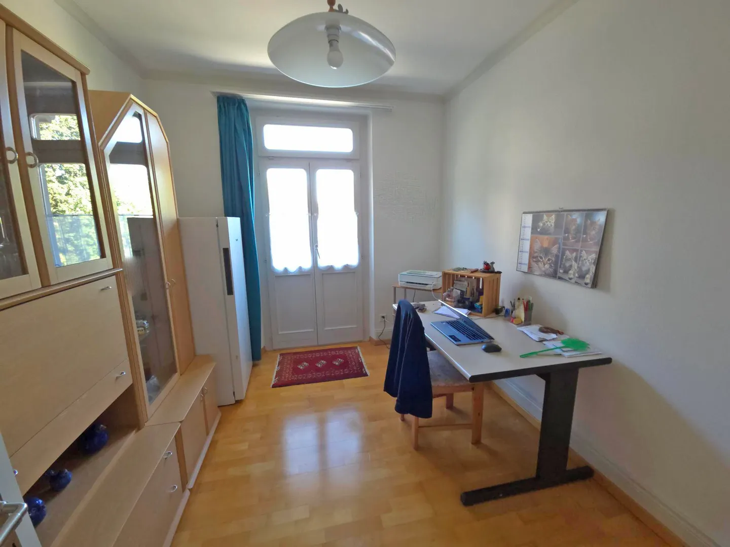 Spacious Apartment with Balcony - Photo 8 of 11
