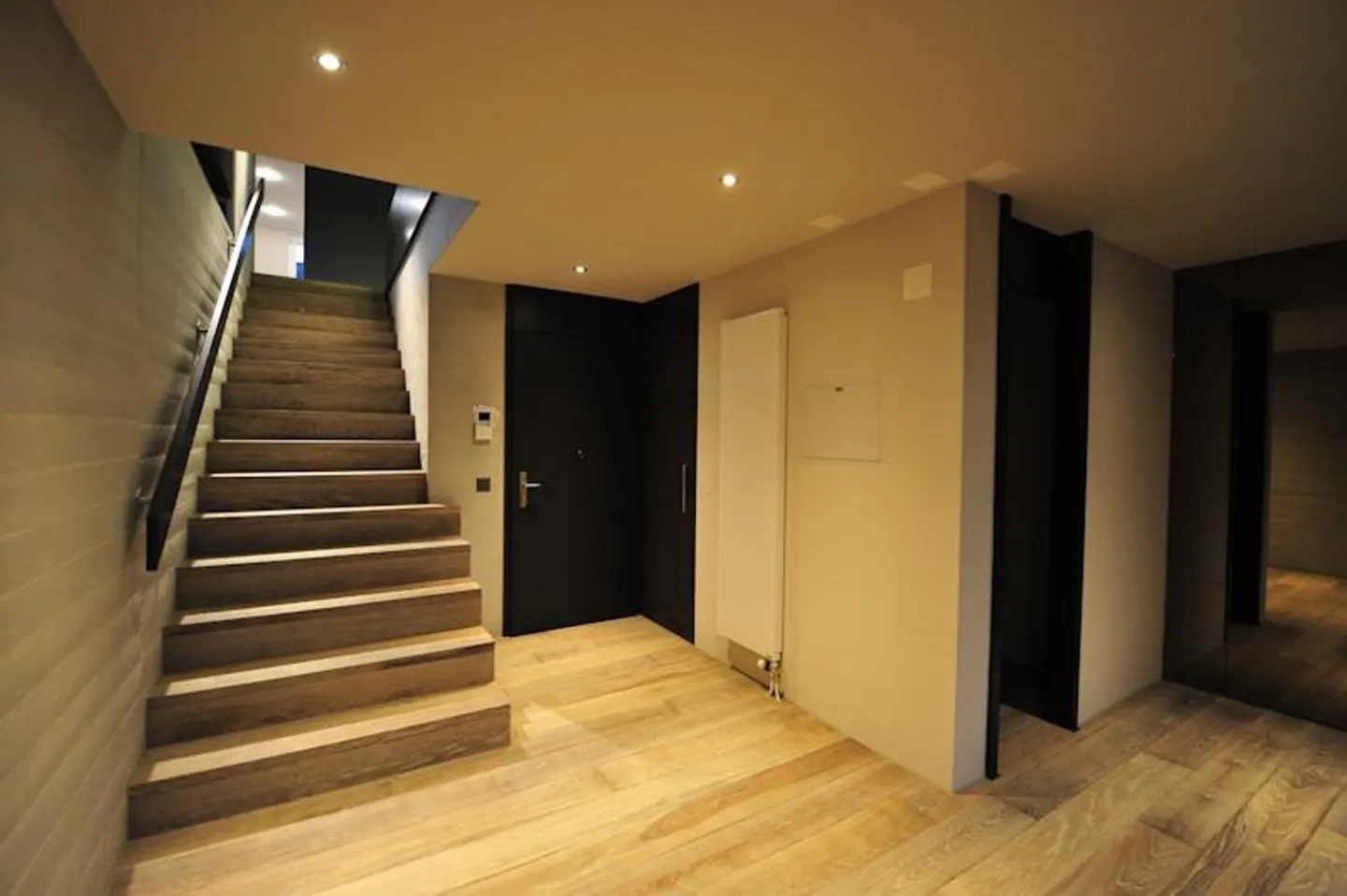 Exklusive 8-Zimmer-Maisonnettewohnung - Foto 2 von 13