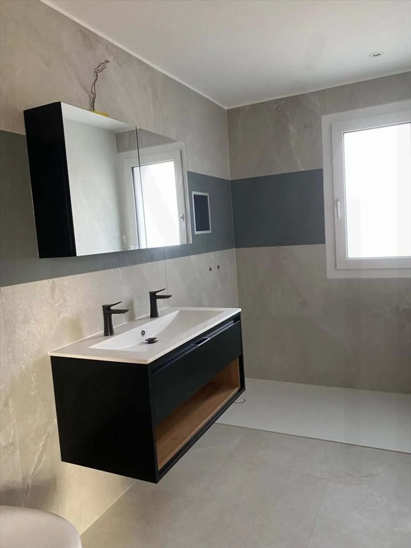 Apartment - Photo 11 of 12