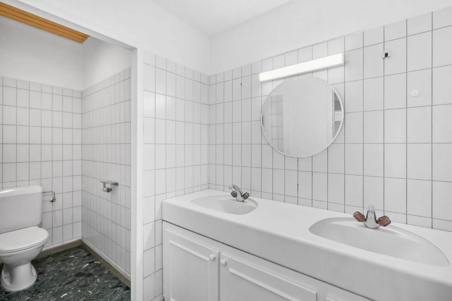 Spacious Office Space in Sécheron - Photo 12 of 13