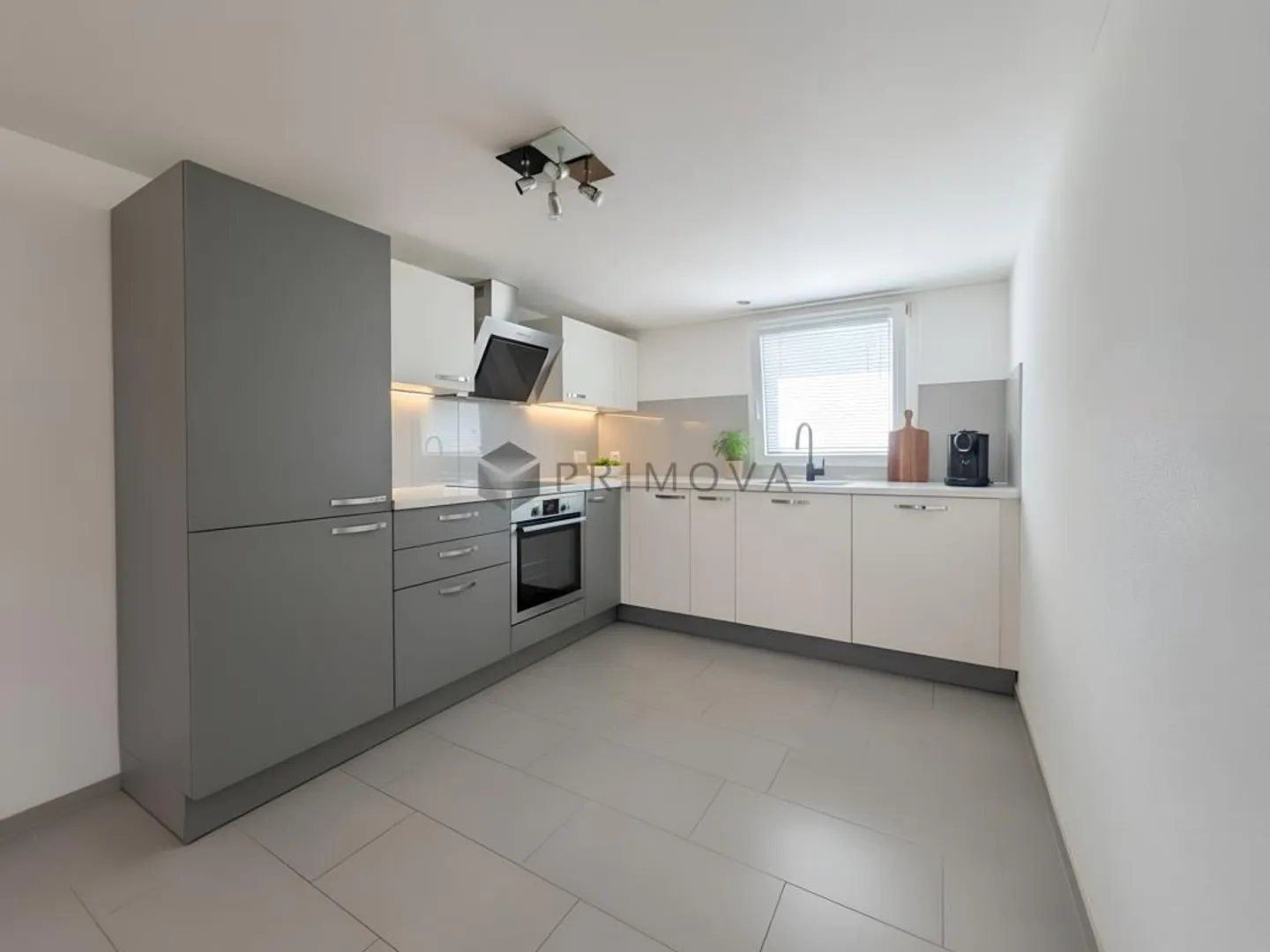 Versatile multi-family house with potential in the center of Gossau - Photo 3 of 8