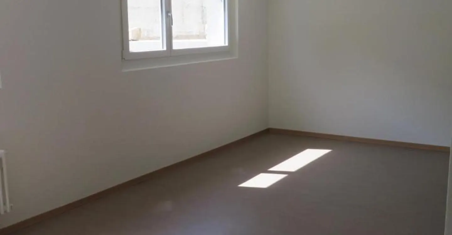 Appartement Accessible au Rez-de-Chaussée - Photo 3 sur 6