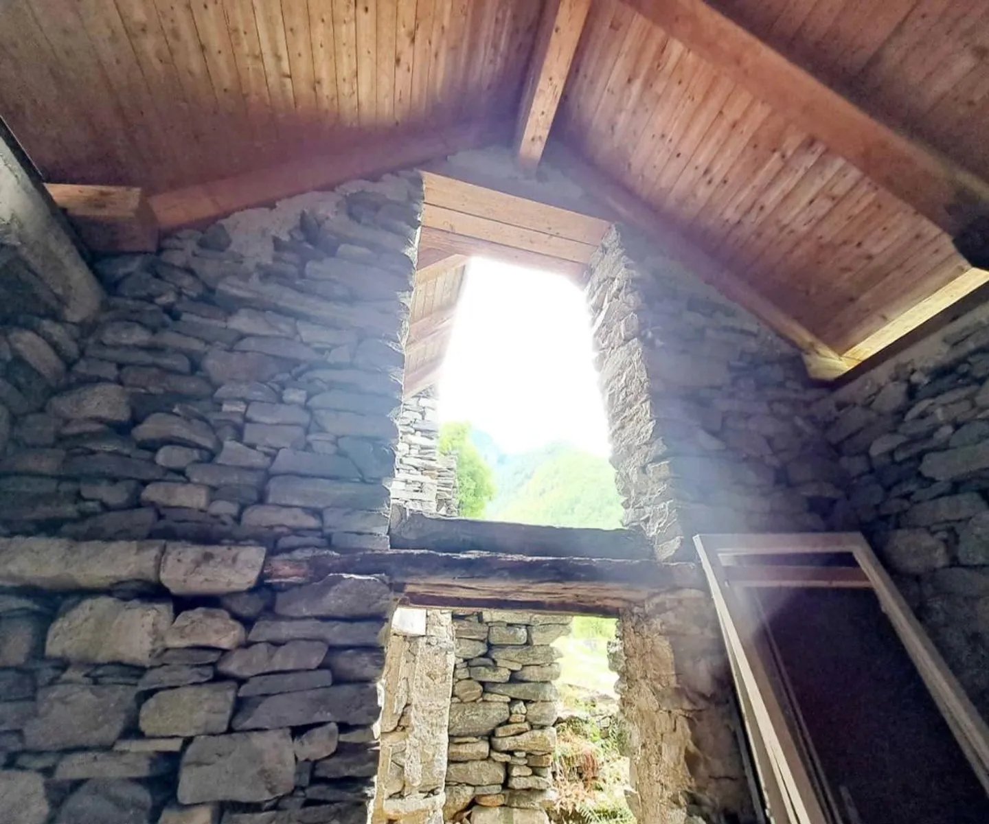 «Rustico zu verkaufen  in den Bignasco Bergen mit Baubewilligung» - Foto 4 von 6