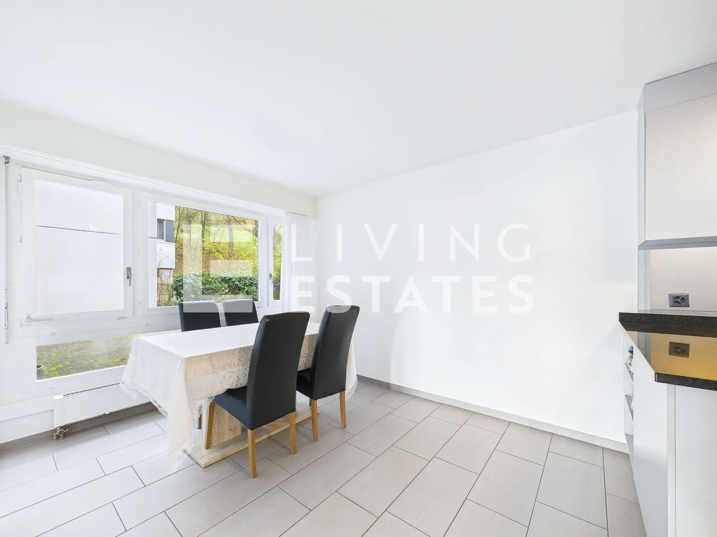 VOTRE BONHEUR FAMILIAL - CONFORTABLE. MODERNE. PROCHE DE LA VILLE. - Photo 5 sur 19