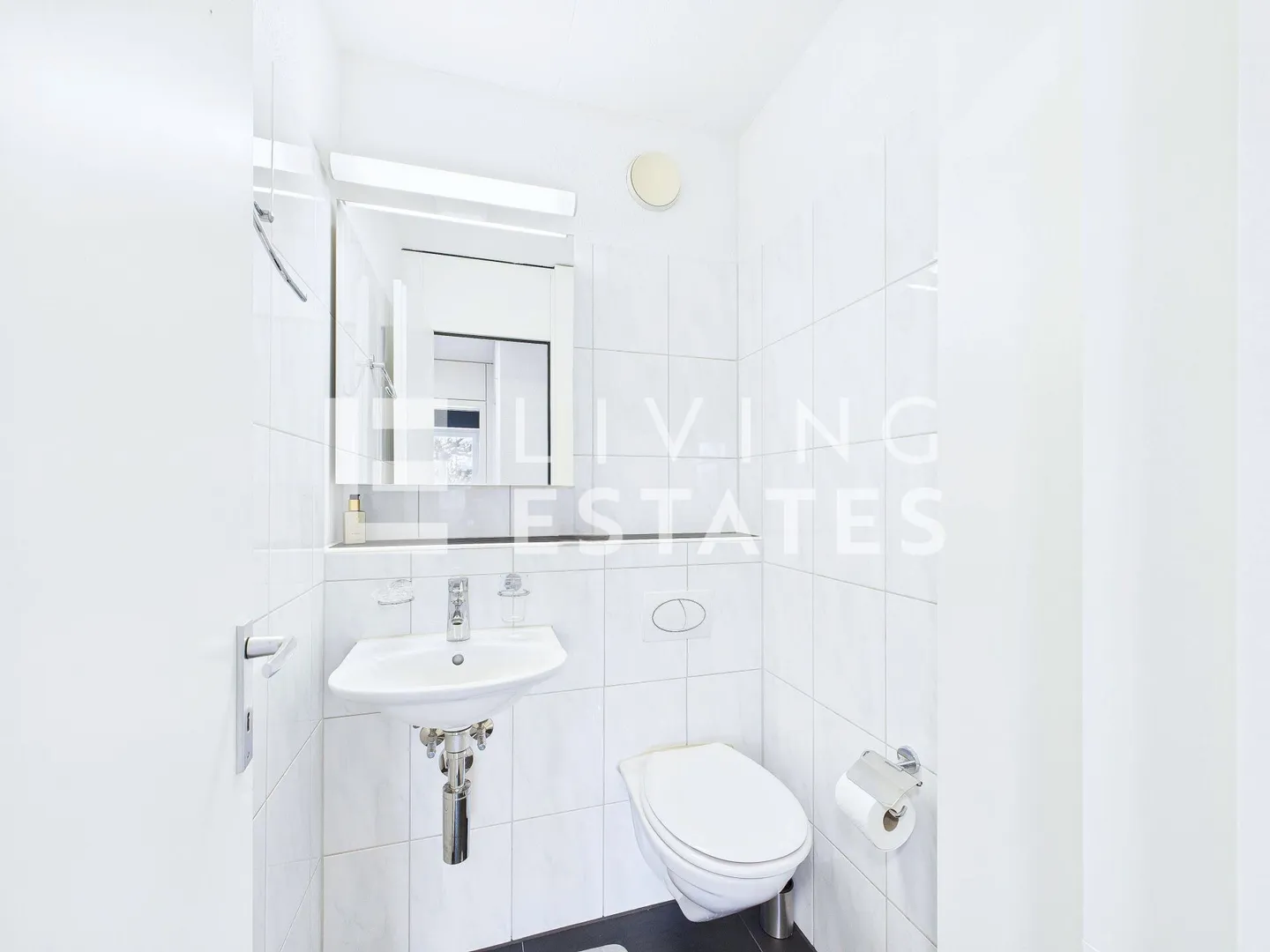 VOTRE BONHEUR FAMILIAL - CONFORTABLE. MODERNE. PROCHE DE LA VILLE. - Photo 13 sur 19