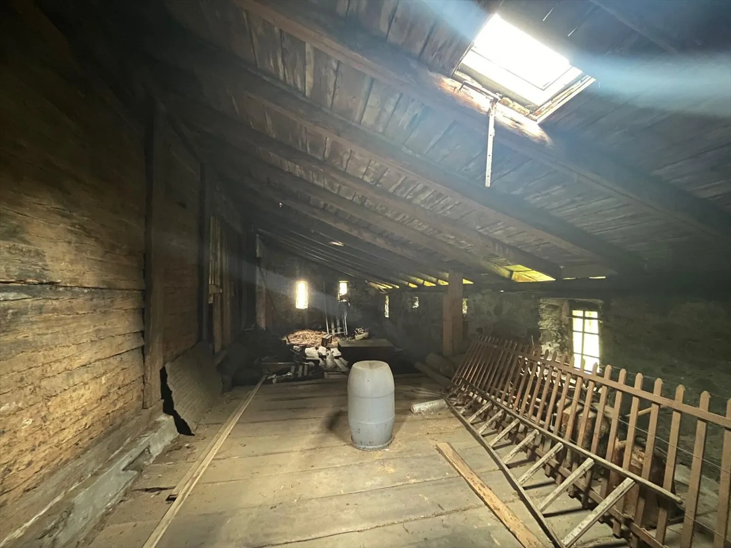 Im Herzen des Dorfes Orsières, Haus und Scheune zu renovieren mit schönem Außenbereich - Foto 12 von 13