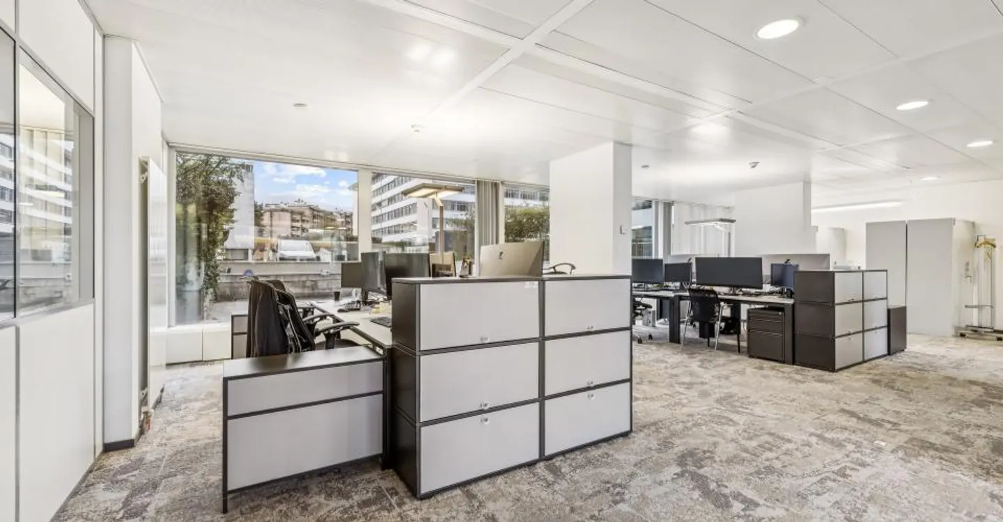PLUG & WORK OFFICES 269 m² | Pont Rouge District - Photo 7 of 10