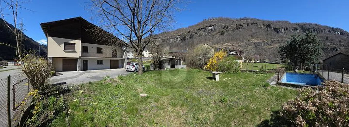 SPACIEUX ET ACCUEILLANT AVEC JARDIN - Photo 1 sur 6