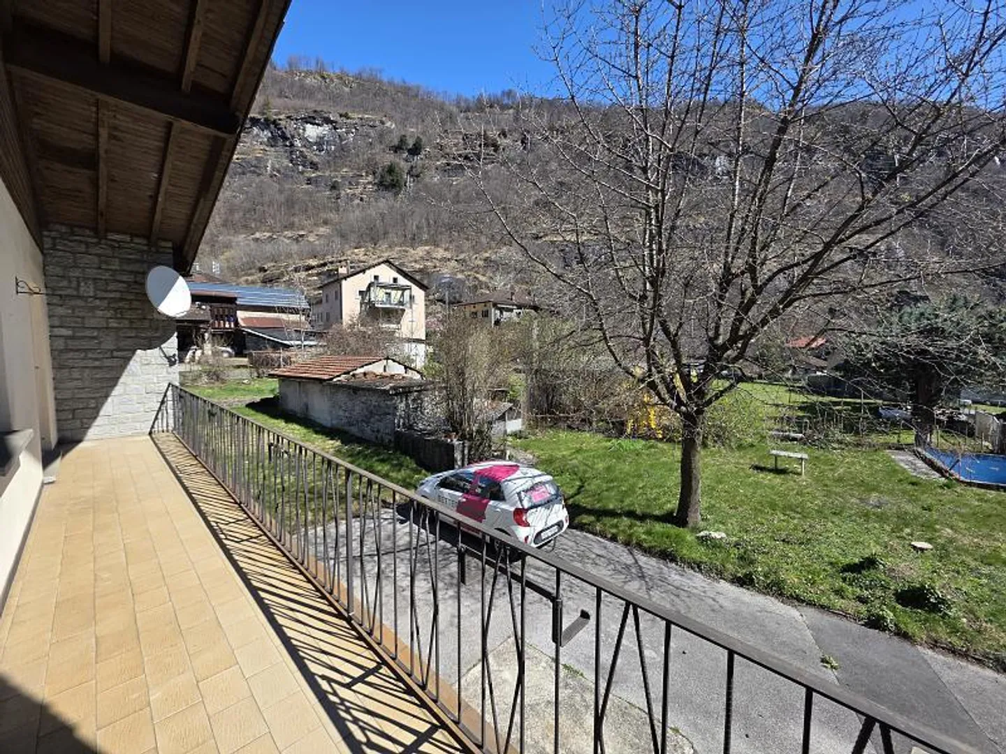 SPACIEUX ET ACCUEILLANT AVEC JARDIN - Photo 4 sur 6