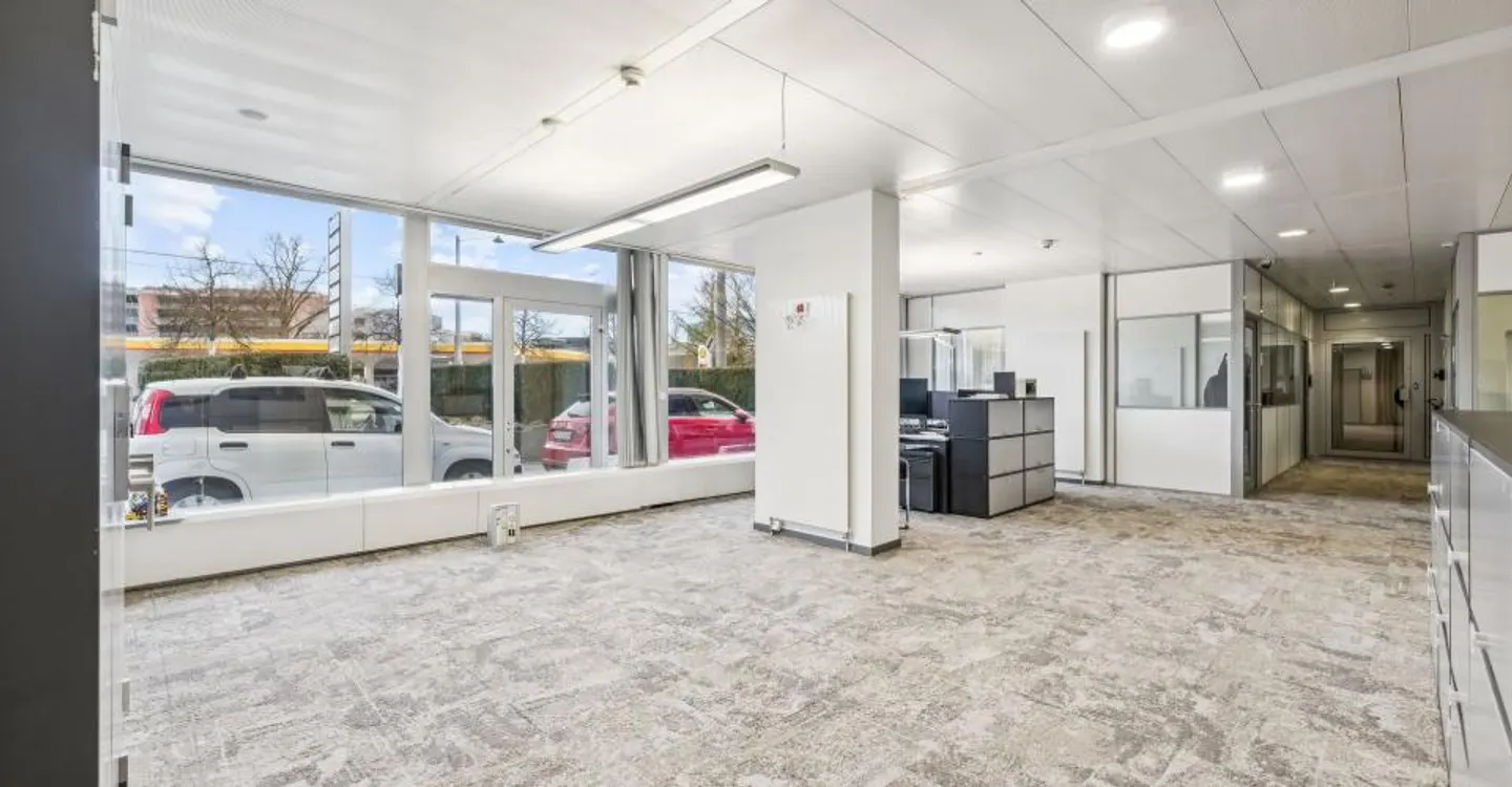 PLUG & WORK OFFICES 269 m² | Pont Rouge District - Photo 8 of 10