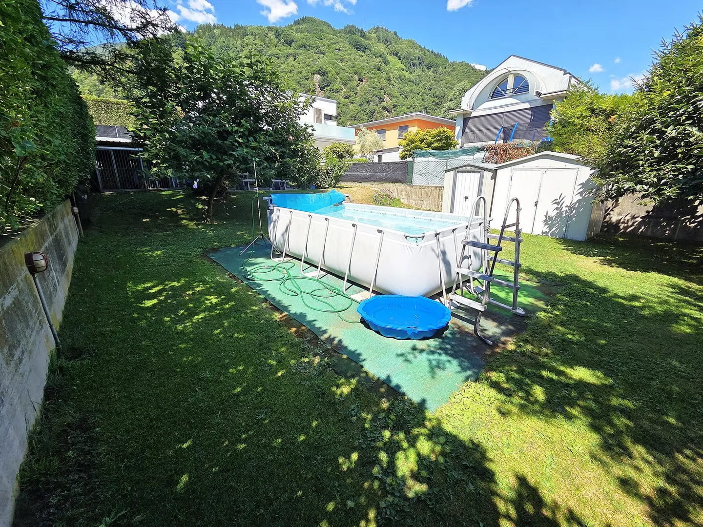 Spacious single-family house with 6 rooms in Gorduno - Photo 4 of 21