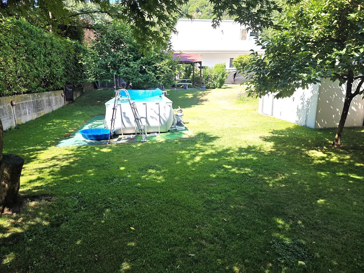 Spacious single-family house with 6 rooms in Gorduno - Photo 8 of 21