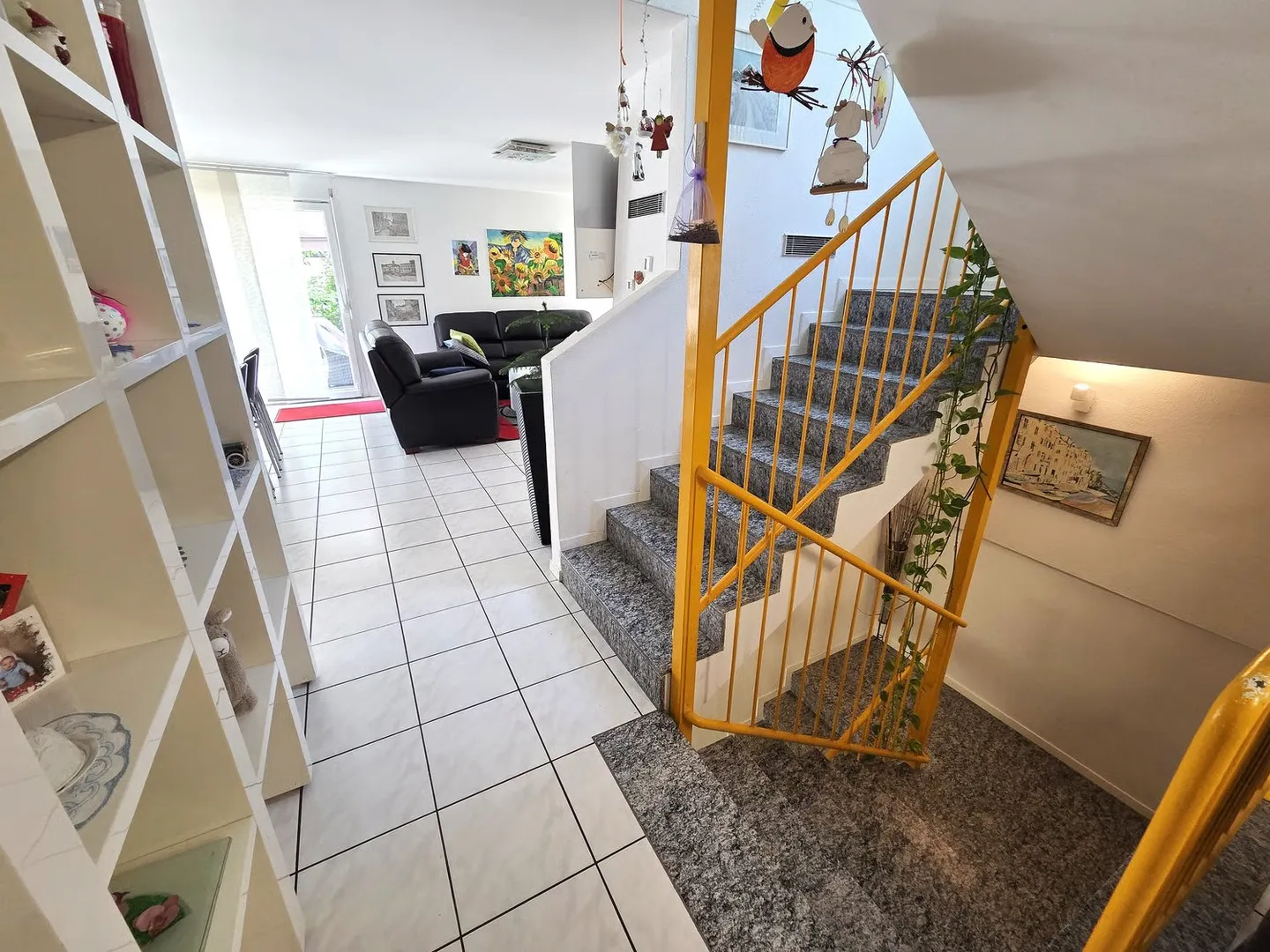 Spacious single-family house with 6 rooms in Gorduno - Photo 19 of 21