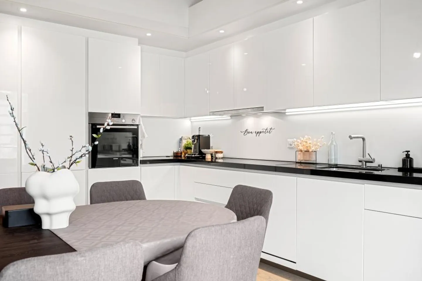 Duplex 4.5 rooms - Photo 3 of 9