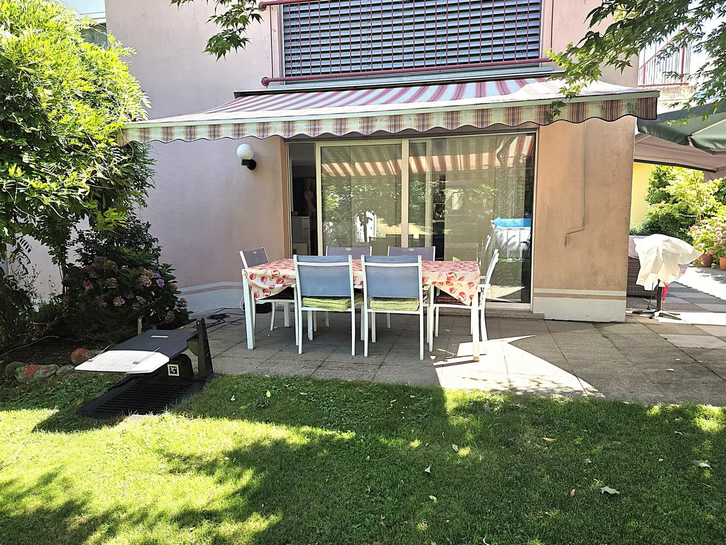 Spacious single-family house with 6 rooms in Gorduno - Photo 20 of 21