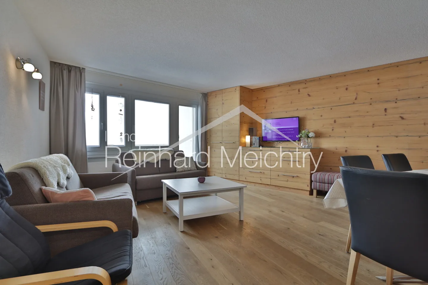 Top renovated 3.5 room holiday apartment in the 'Majesta' house in Leukerbad - Photo 12 of 36