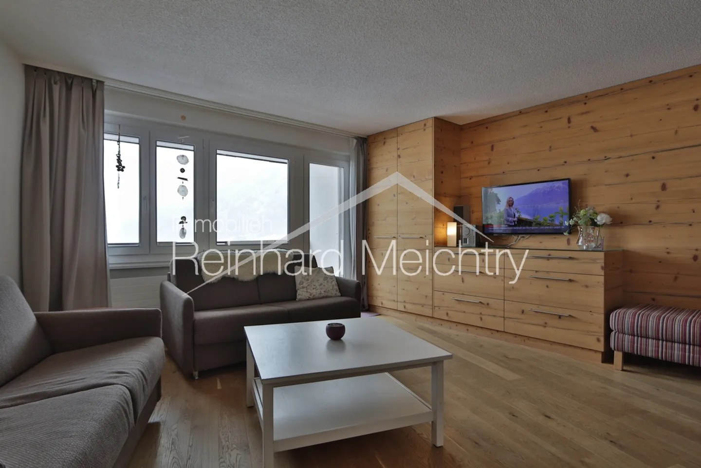 Top renovated 3.5 room holiday apartment in the 'Majesta' house in Leukerbad - Photo 15 of 36
