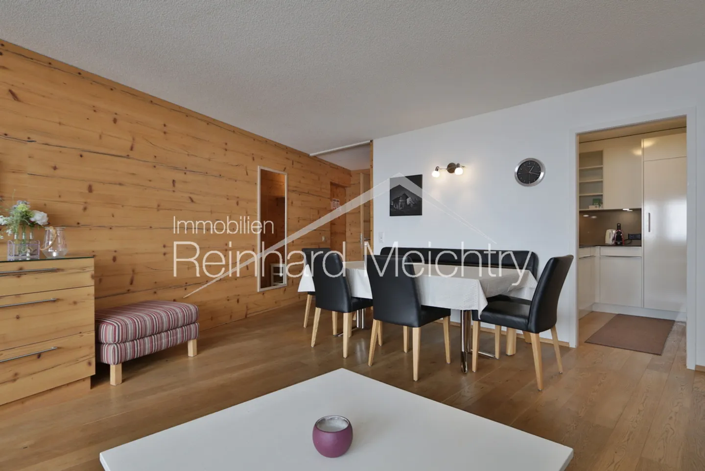 Top renovated 3.5 room holiday apartment in the 'Majesta' house in Leukerbad - Photo 17 of 36