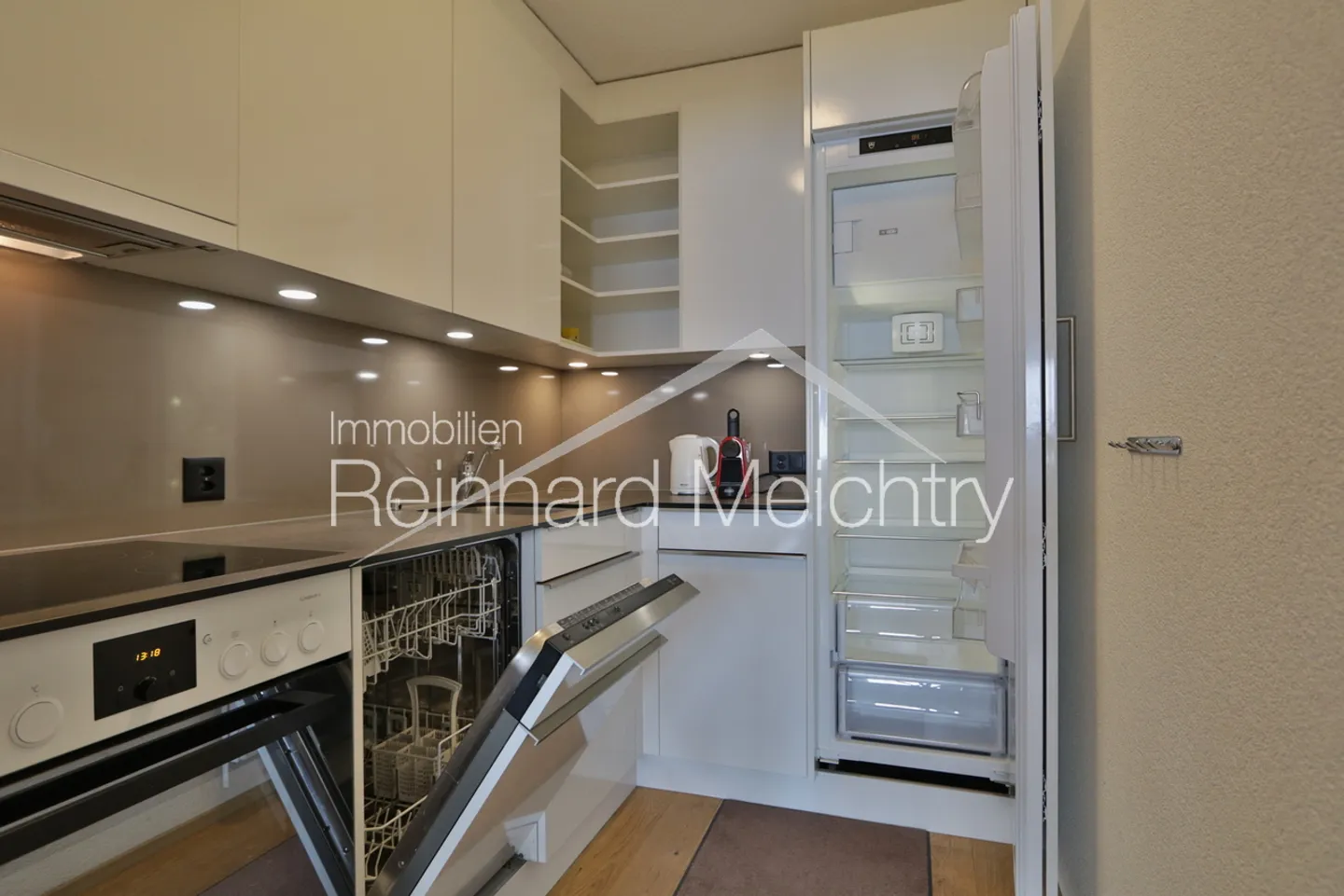 Top renovated 3.5 room holiday apartment in the 'Majesta' house in Leukerbad - Photo 19 of 36