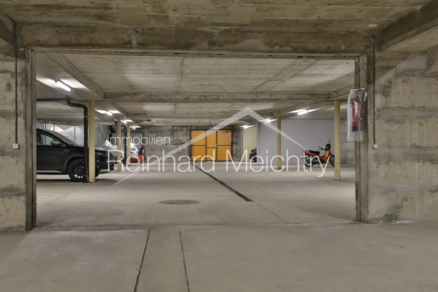 Top renovated 3.5 room holiday apartment in the 'Majesta' house in Leukerbad - Photo 28 of 36