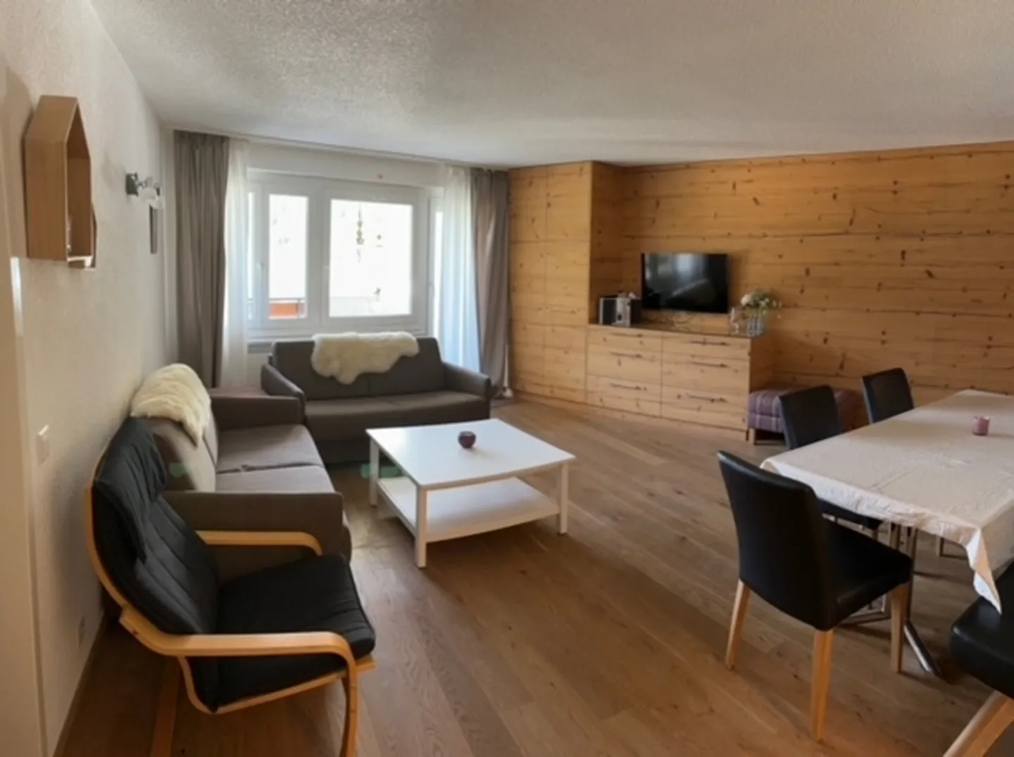 Top renovated 3.5 room holiday apartment in the 'Majesta' house in Leukerbad - Photo 36 of 36