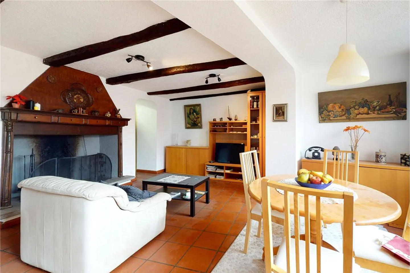 Geräumige 4,5-Zimmer-Wohnung mit Terrasse im Dorf - Foto 1 von 13