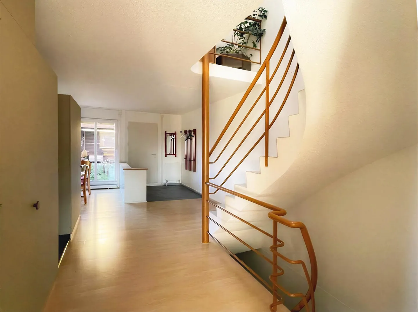 Charmantes Eckhaus mit Garten - Foto 9 von 20