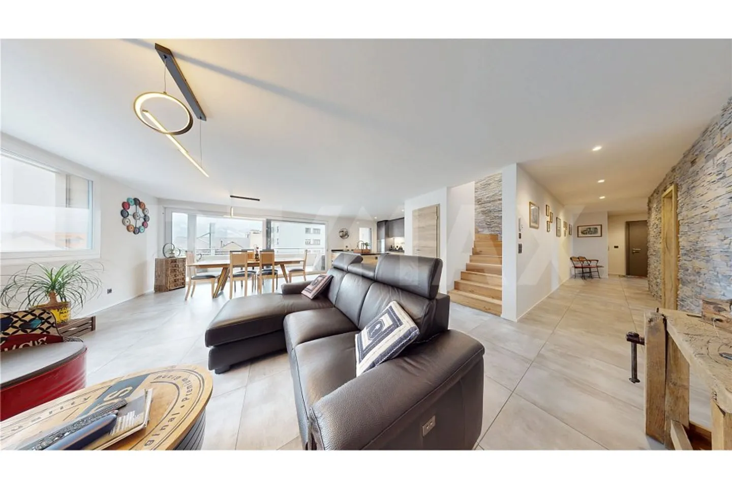 Top Floor 5.5 Rooms - Photo 1 of 6