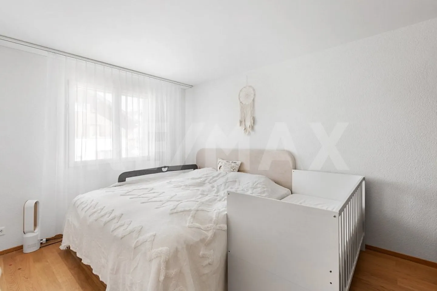 Newly built 5.5-room semi-detached house in a quiet location - Photo 7 of 13